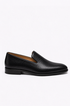 Grandeur Man Black Textured Leather Belgian Loafers