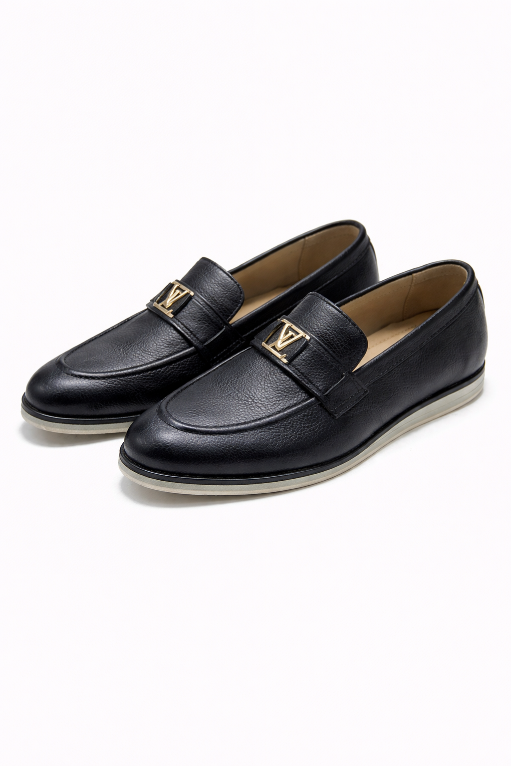 Black Leather Loafers with Metal Accent – Premium Slip-On Casual Shoes for Men