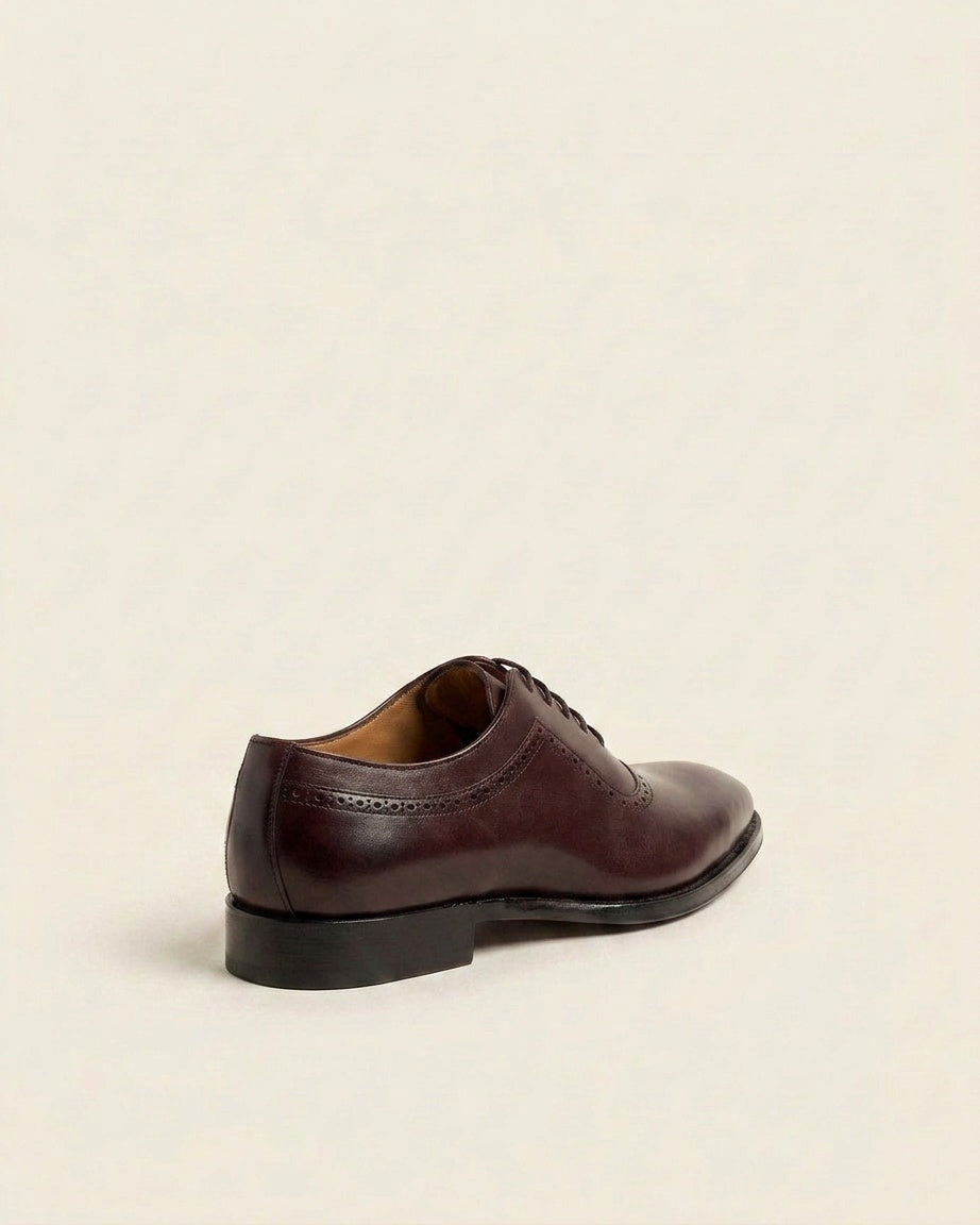 Burgundy Leather Oxford Shoes – Wingtip Detail Lace-Up Formal Shoes